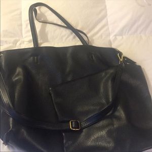 Free people tote with pouch